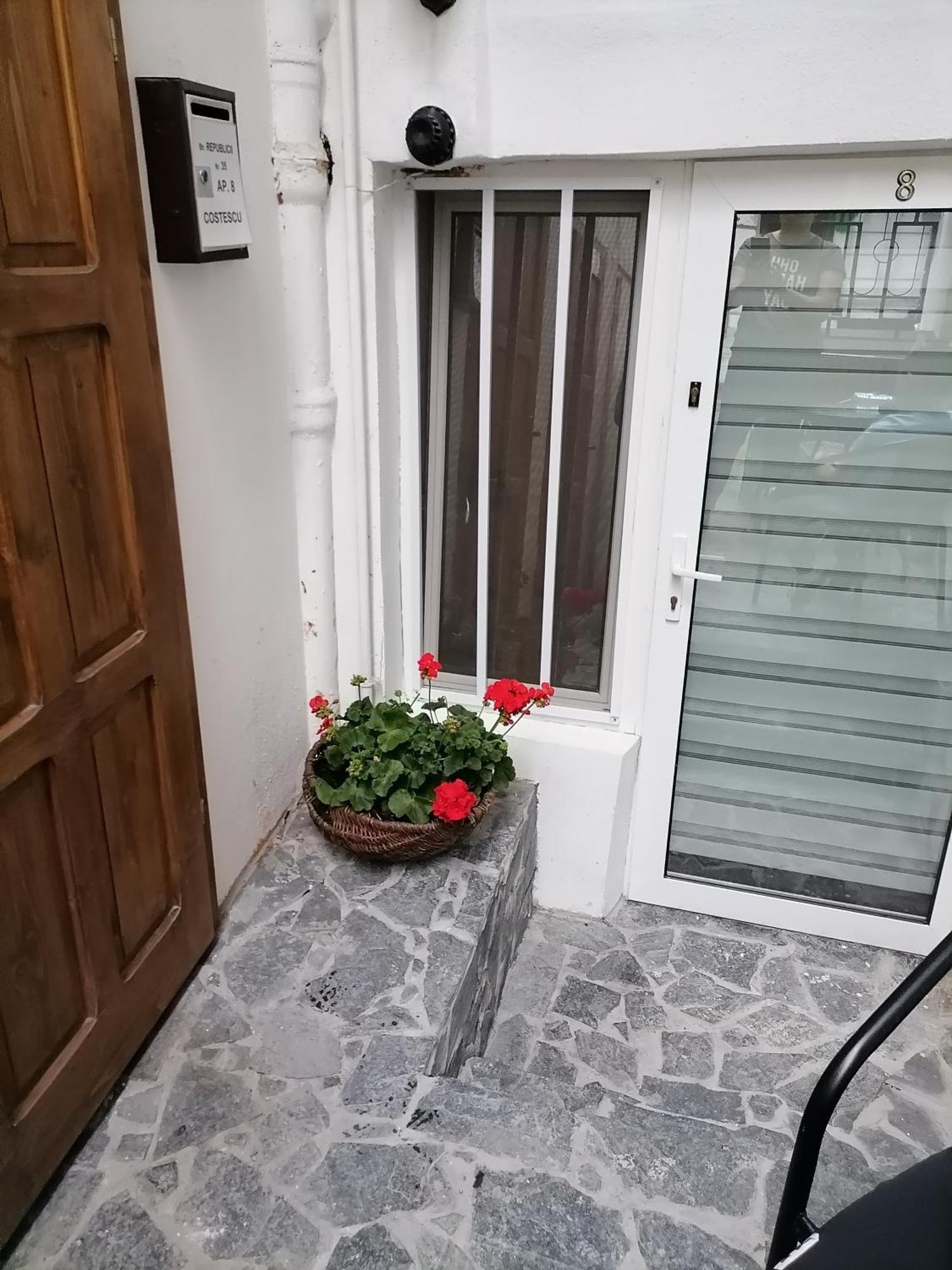Republicii Rustic Apartament In Brasov City Center Bagian luar foto