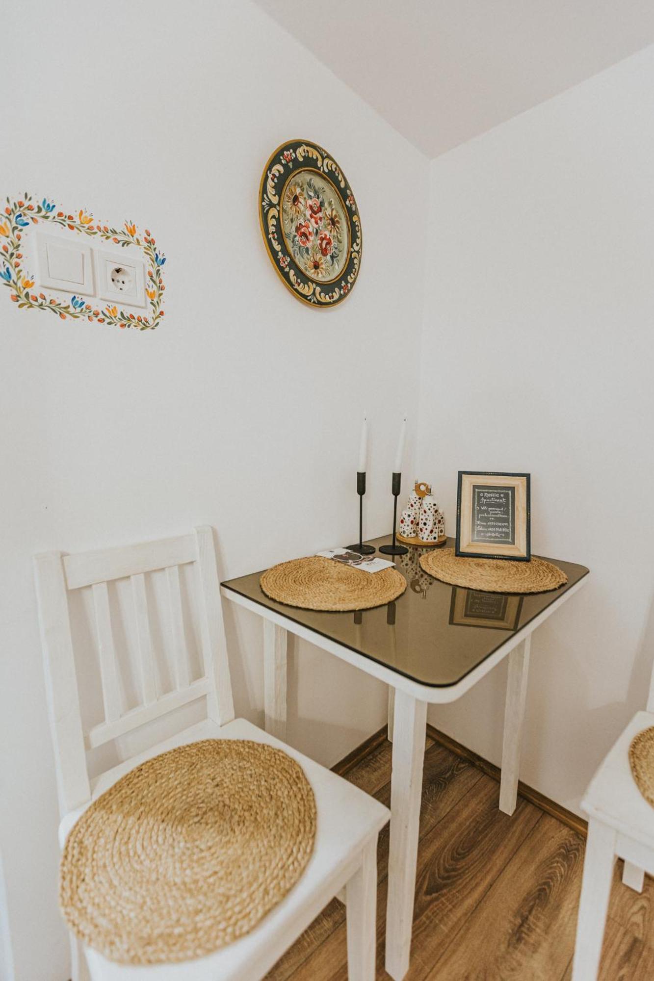 Republicii Rustic Apartament In Brasov City Center Bagian luar foto