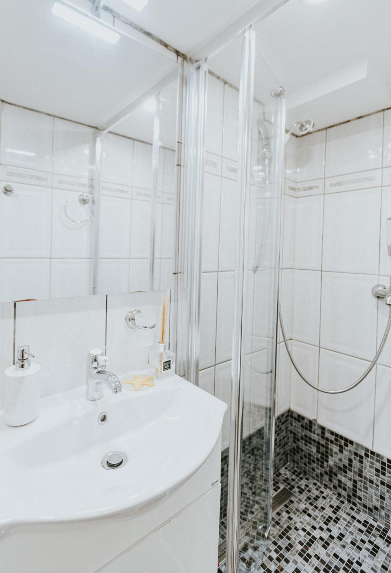 Republicii Rustic Apartament In Brasov City Center Bagian luar foto