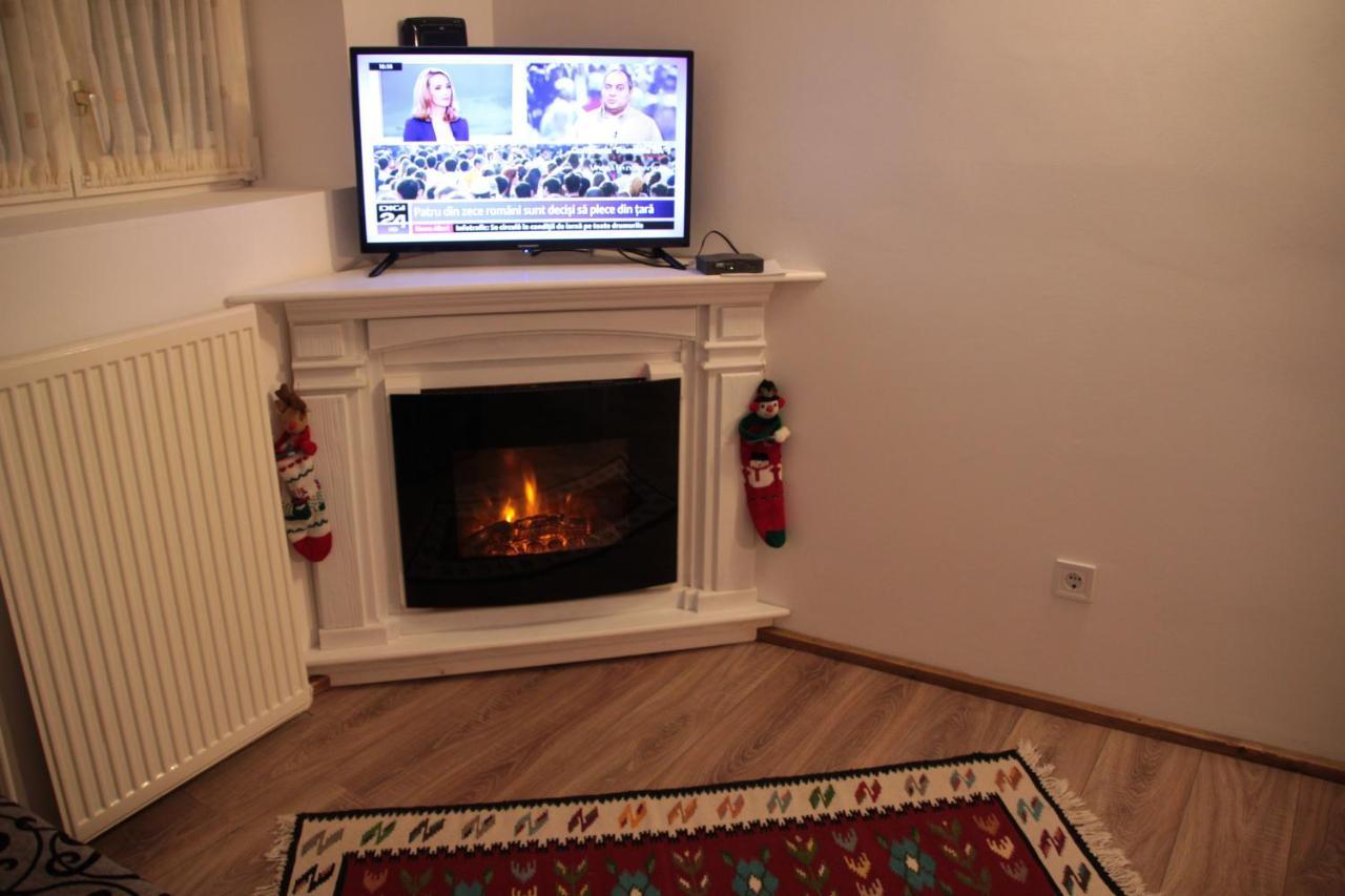 Republicii Rustic Apartament In Brasov City Center Bagian luar foto