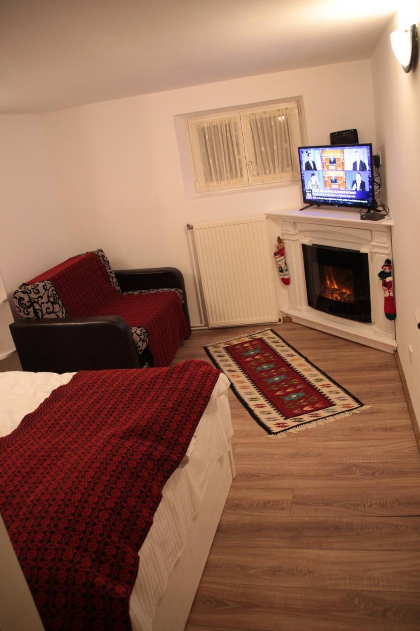 Republicii Rustic Apartament In Brasov City Center Bagian luar foto