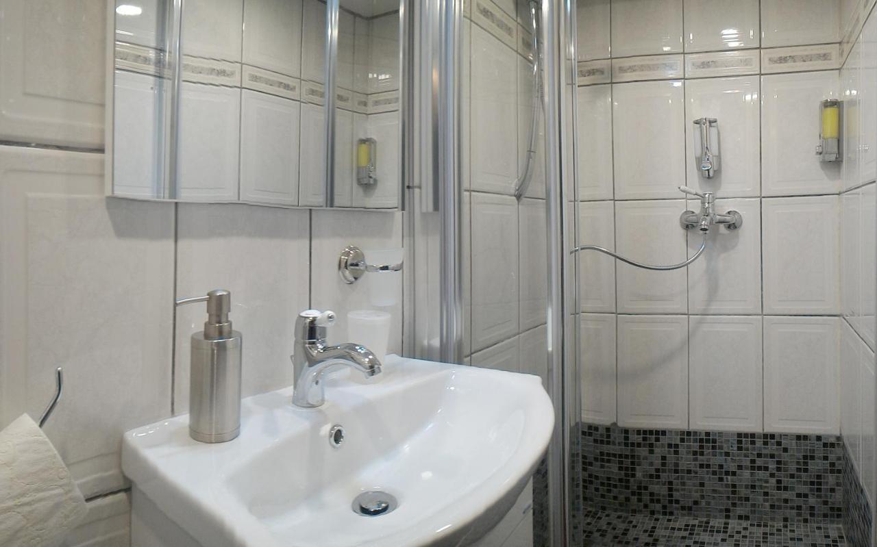 Republicii Rustic Apartament In Brasov City Center Bagian luar foto