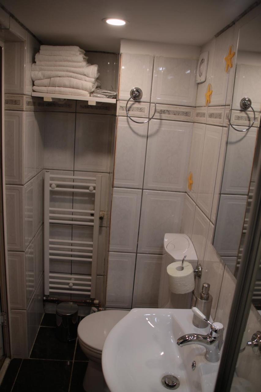 Republicii Rustic Apartament In Brasov City Center Bagian luar foto
