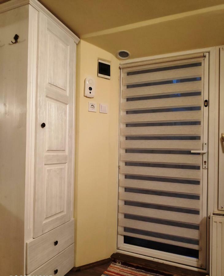 Republicii Rustic Apartament In Brasov City Center Bagian luar foto